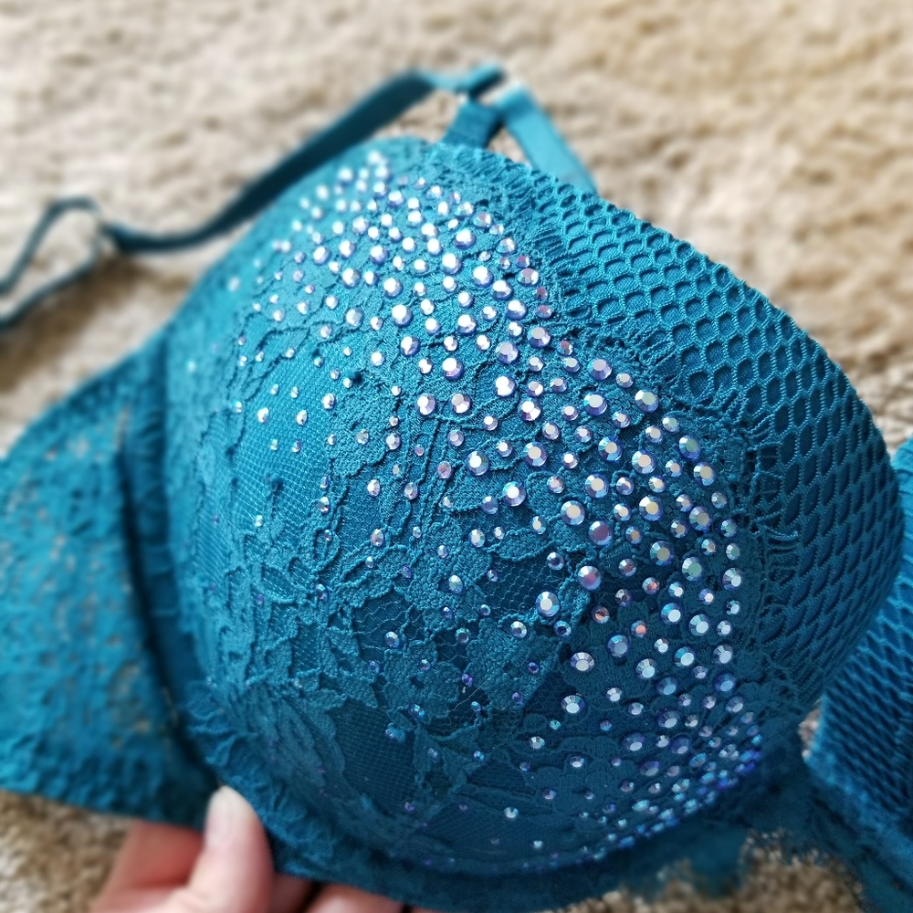 Victoria's Secret Very Sexy Push Up Bra